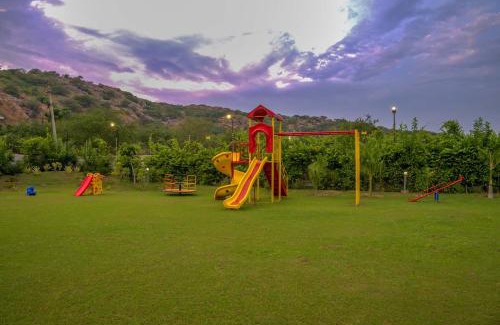 Gurugram Villa | StayVista at Hillside Paradise 4BHK VIlla with Pool and Kids Play area in Delhi