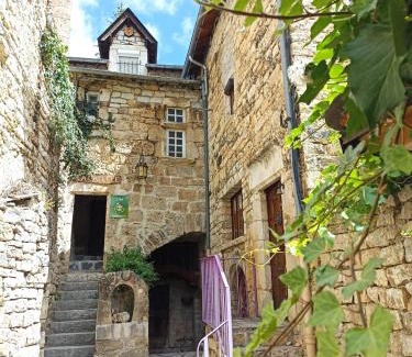 Sainte-Enimie Casa | Ste ENIMIE GITE terrasse privative vue imprenable