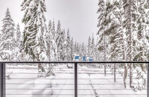 Government Camp Casa | Steel Lane Hideaway