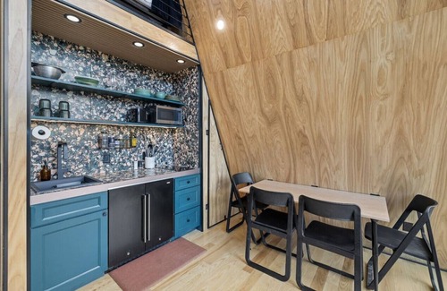 Lead Apartamento | Steel Pines Cabin! Hot Tub! A-frame! Pet-friendly! Sauna!