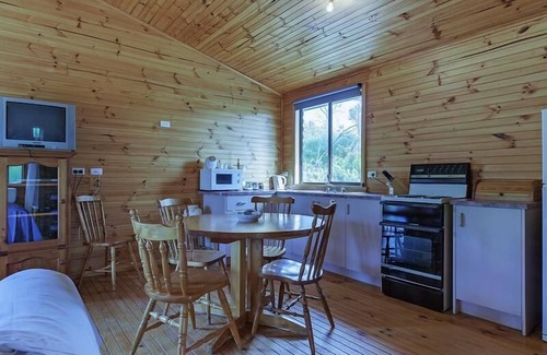 Carlton Casa | Steeles Island Retreat
