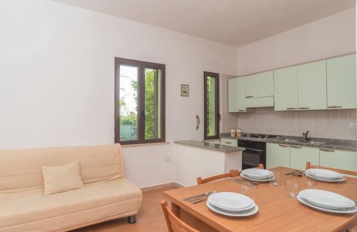 Costa Rei Apartamento | Stella con piscina comune (REI100) by Interhome