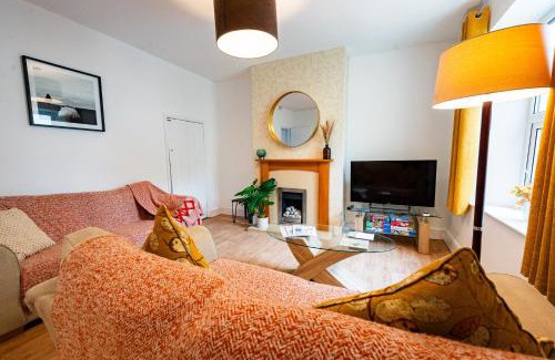 Staple Hill Casa | STELLA'S COTTAGE- Cute Traditional Home In South West By StayStaycations