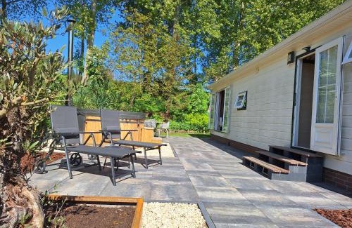 Heinkenszand Casa | Stelle Maris Wellness, carefree enjoyment! Private Sauna & Hottub in Zeeland, Airco, Free Wifi and more!