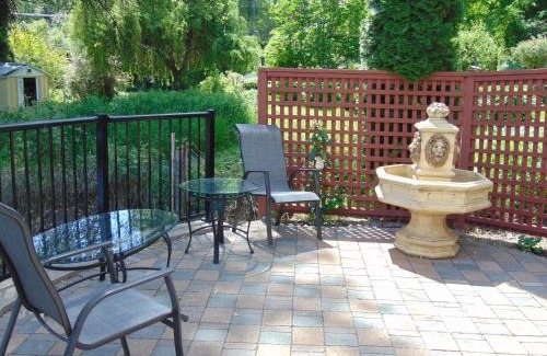 Okanagan-Similkameen Casa | Steller Jay Hollow