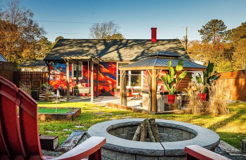 Terry Sanford Cabaña | Step into Crimson, where tranquility meets luxury in a quiet, safe neighborhood.