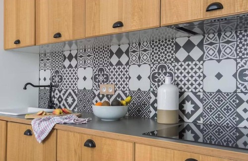 Enfants-Rouges Apartamento | STEP INTO TIMELESS PARISIAN CHARM IN THE VIBRANT HISTORIC LE MARAIS -RUE CHARLOT