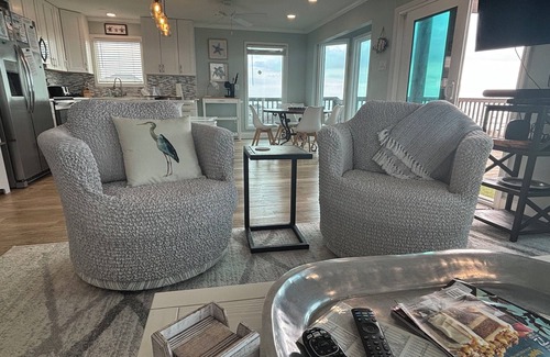 Southpointe Casa | STEP RIGHT ONTO THE SAND 180 degree VIEWS Uncrowded beach!