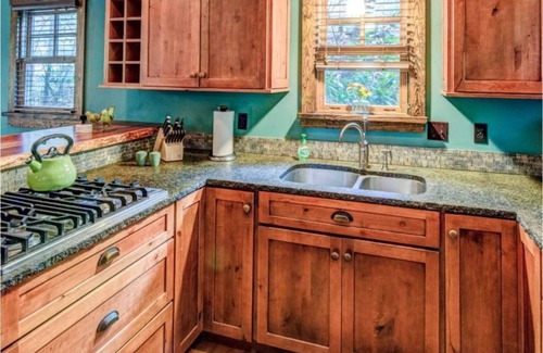 Cheshire Casa | Stepping Stone, Black Mountain Home