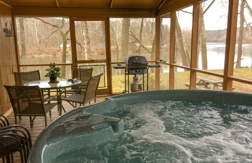 Luray Casa | Stepping Stone Cabin- ¡La escapada perfecta frente al río!