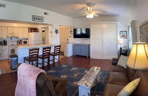 Kill Devil Hills Condominio | Steps away from the ocean! Condo in Kill Devil Hills.