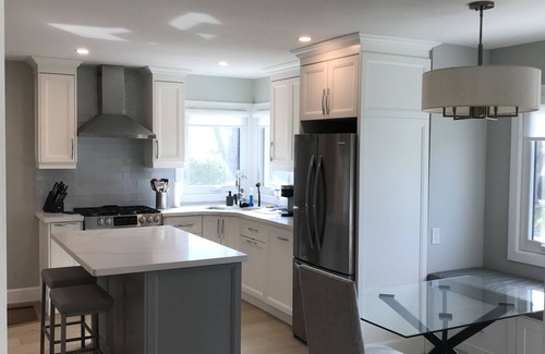 Meaford Casa | Steps away from Georgina bay beach