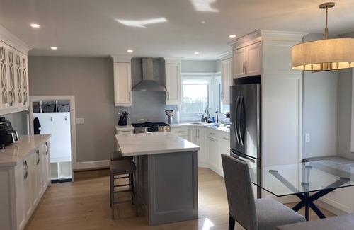 Meaford Casa | Steps away from Georgina bay beach