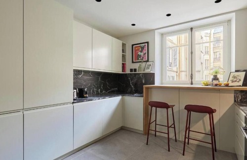 Sorbonne Apartamento | STEPS AWAY FROM ICONIC LANDMARKS- AN IDEAL CHOICE FOR YOUR NEXT PARISIAN GETAWAY