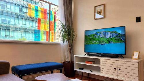 Providencia Apartamento | Steps from Costanera Center