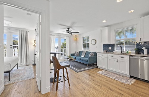 Downtown West Palm Beach Cabaña | Steps from Downtown West Palm Beach