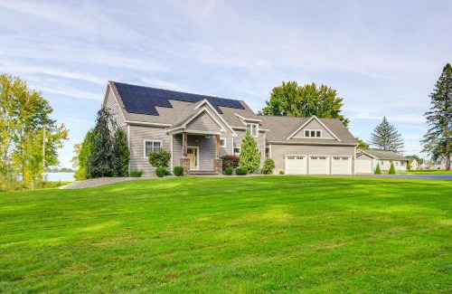 Cicero Casa | Steps From Oneida Lake Spacious Gem with Game Room!