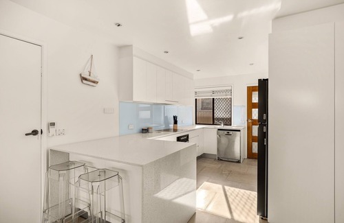Palm Beach Casa | Steps from Sand: 2-Bed Beach Escape with Courtyard