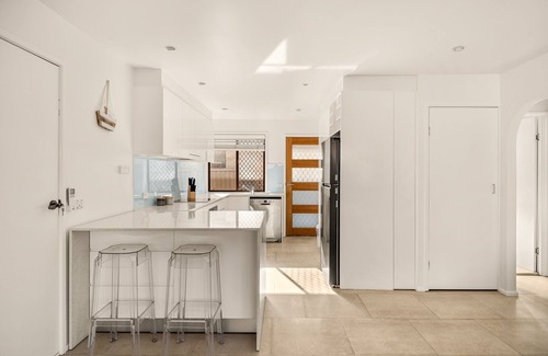 Palm Beach Casa | Steps from Sand: 2-Bed Beach Escape with Courtyard