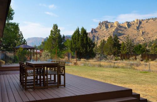 Terrebonne Casa | Steps from Smith Rock in Prime Location