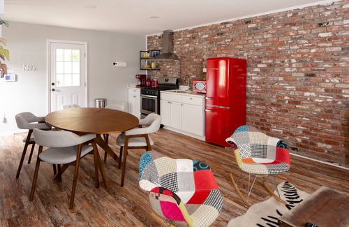 Isle of Palms Casa | Steps from the beach: chic, romantic and luxurious home