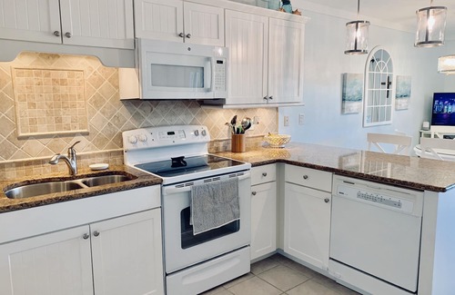 Seagrove Beach Condominio | Dunas de cornejo; Pasos a los famosos 30A y la playa con todas las comodidades del hogar.