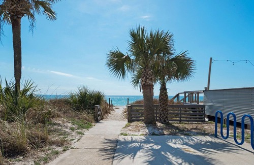 Bahama Beach Condominio | ⭐Book 4 Summer⭐Steps to Beach~EV Charging Station~The Beach at Dogwood B