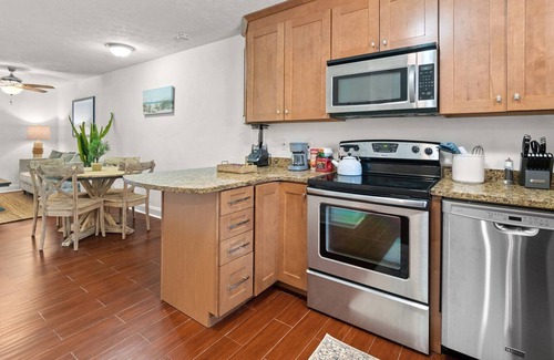 Open Sands Casa | FOURTH OF JULY fun STEPS to beach! Free Grill, Beach Equipment and Parking
