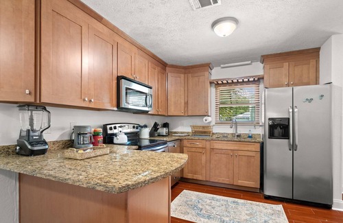 Open Sands Casa | FOURTH OF JULY fun STEPS to beach! Free Grill, Beach Equipment and Parking
