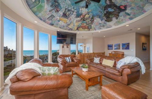 El Granada Casa | Steps to Beach and Amazing Ocean Views - Miramar Home