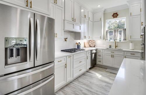 Gulfport Casa | Steps to Beach Modern Gulfport Getaway!