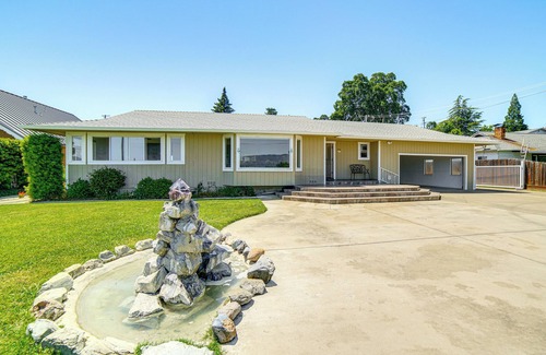 Lakeport Casa | Steps to Clear Lake: Hot Tub Haven in NorCal!