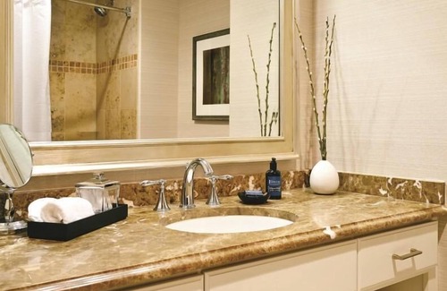 Vail Complejo | Steps to Downtown Vail - Executive Mountain Suite Ideal for Vacation or Business