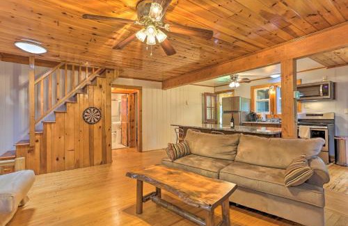 Tafton Casa | Steps to Lake Tafton Cottage with Fire Pit and Grill