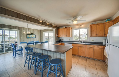 Sandbridge Casa | Steps to Ocean: Spacious Virginia Beach Retreat!