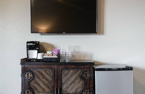 Spring Branch Casa | Steps to Remi's Ridge & Hayes Hollow Century Oak Casita - Near Canyon Lake