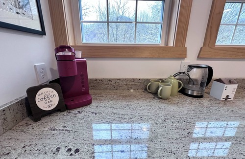 Todd Casa | STEPS TO RIVER mountain view peaceful 3BR + loft house in Todd with WiFi and AC