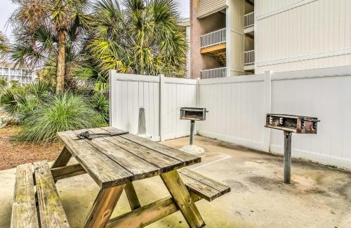Myrtle Beach Apartamento | Steps to Shore and Pool Myrtle Beach Resort Getaway