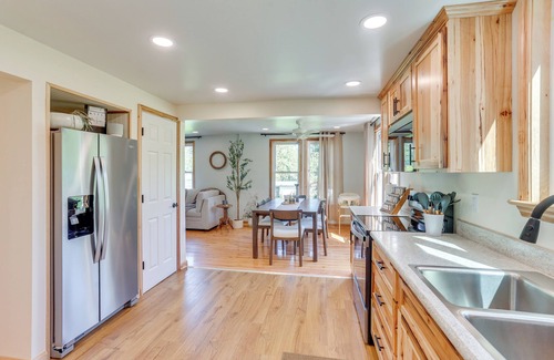 Dauphin Casa | Steps to Susquehanna River: Hot Tub Hideaway!