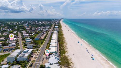 Inlet Beach Heights Casa | Steps to the beach & close to 30A! Private pool with sundeck & putt putt golf!
