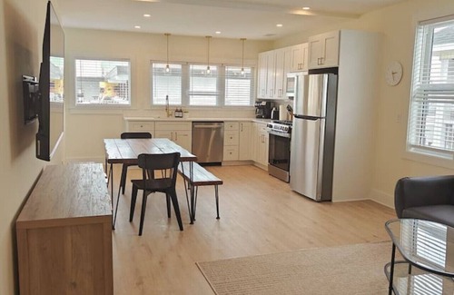 Cape May - Wildwood Apartamento | Steps to THE Beach – 3 BDR Condo + Parking