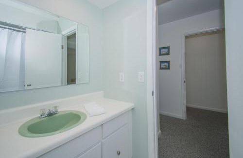 Saint Helena Island Casa | Steps to the Beach! Resort Access & Golf Cart Included! Dog Friendly