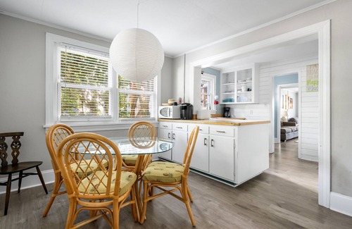 Sunset Point Apartamento | Steps to the Beach! Saltwater Escape | Sleeps 9