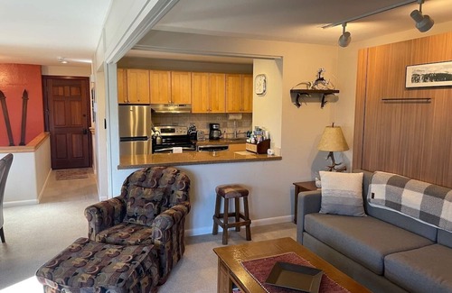 Purgatory Condominio | Steps to the lift. All the comforts of home. Amazing views from both floors!