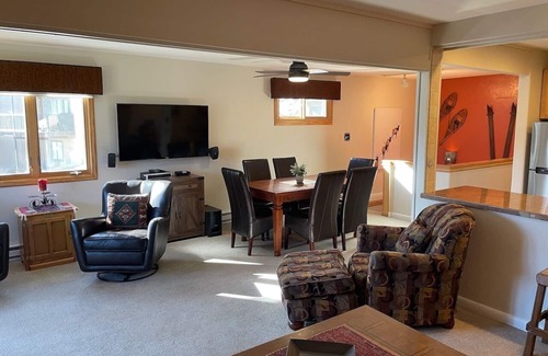 Purgatory Condominio | Steps to the lift. All the comforts of home. Amazing views from both floors!