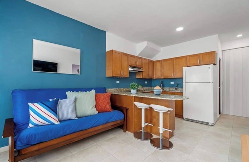 Eleanor Roosevelt Apartamento | Steps to the Sand | On-site Parking | by Otium