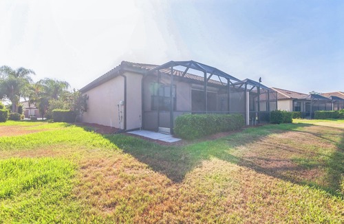 Bradenton Villa | Steps To The Shoreline