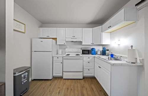 Sterling Heights Apartamento | Sterling 1BD in Sterling Heights