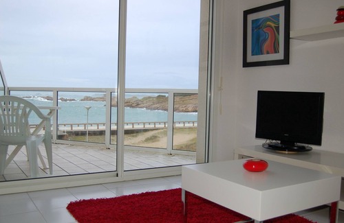 Tregastel Apartamento | "STERNES" Trégastel sea beach 40 m from the water Côte Granit Rose