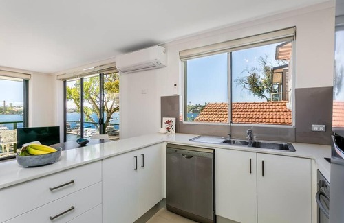 Drummoyne Apartamento | STG38 - stunning waterfront apartment - Drummoyne